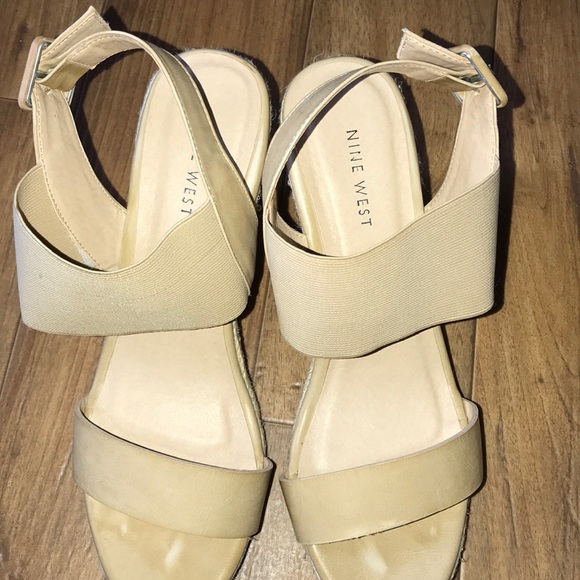 Nine West Wedged Heels - Picture 4 of 8